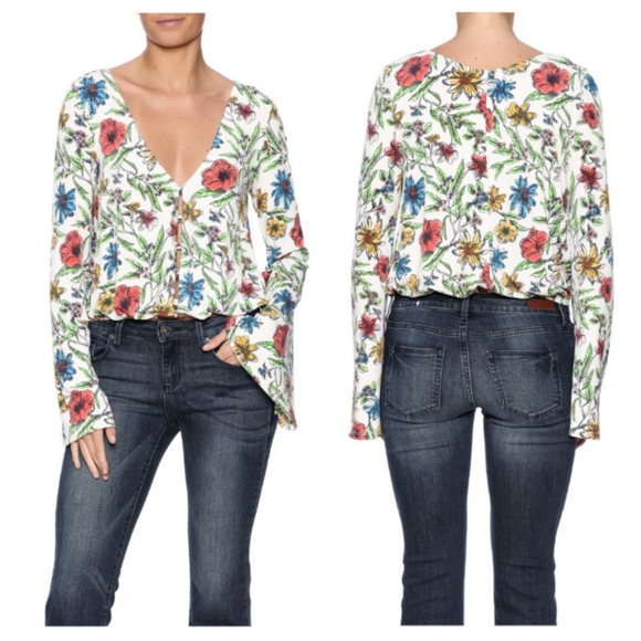 Free People Gardenia combo bell sleeve top size xs - Picture 6 of 6